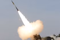 Pháo phản lực Chunmoo có vô hiệu hóa nổi pháo binh Triều Tiên?