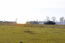 Mục kích Quân đội Ukraine nã đạn bảo vệ bờ biển