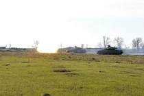 Mục kích Quân đội Ukraine nã đạn bảo vệ bờ biển