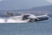 Trưng thủy phi cơ Be-200 ở Paris, Nga bán bí mật tuyệt đỉnh