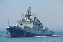 Nga bán tháo siêu hạm Project 11356, Việt Nam nên mua ngay