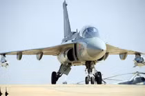 Chiến đấu cơ nội địa Tejas Ấn Độ gặp "hàng tấn" lỗi