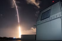 Mỹ kề dao vào cổ Nga và phản ứng ngay lập tức của Moscow