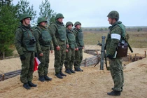 Mục kích lính Nga luyện bắn súng cối hạng nặng 120mm