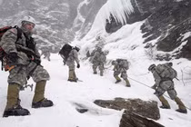 Mục kích Quân đội Mỹ tác chiến ở mọi nơi khắc nghiệt nhất