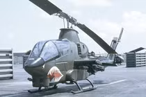 Việt Nam có thu giữ được trực thăng tấn công AH-1 Cobra? 