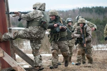 Giải mã chiến thuật “câu giờ” khó chịu đang được Ukraine sử dụng