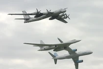 Mang siêu máy bay tới Syria, Nga dùng "dao mổ trâu giết gà"?