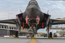 Những hình ảnh đẹp nhất năm 2017 của Không quân Mỹ