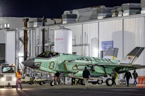 Có quy mô quá nhỏ, Không quân Đan Mạch cố mua F-35 làm gì?