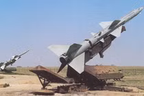 Tên lửa phòng không SA-2 "lên tiếng", UAV Ả Rập tan xác