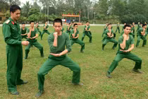 Tới thăm chiến sĩ mới Lữ đoàn 144 Bộ Tổng tham mưu