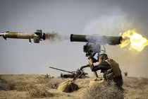 Dàn vũ khí của phiến quân Syria khiến tăng T-90 hãi hùng