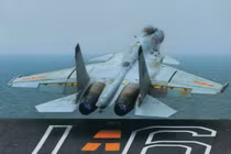 Tai nạn thảm khốc tiêm kích J-15 bị Trung Quốc giấu kín