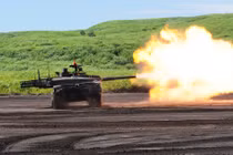 Mãn nhãn siêu tăng Type 10 Nhật Bản bắn pháo