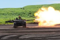 Mãn nhãn siêu tăng Type 10 Nhật Bản bắn pháo