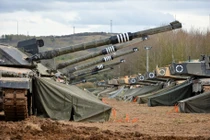 Ảnh gây choáng tại thao trường lớn nhất nước Anh