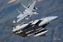 Mỹ nâng cấp tiêm kích F-15, Nga “vỗ tay” khen ngợi