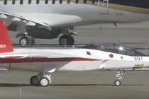 Quan sát tiêm kích tàng hình X-2 Nhật Bản chạy thử