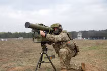 Tên lửa chống tăng nhỏ nhất Ukraine có chọi được T-90?