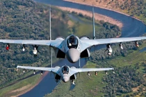 Mê mẩn vẻ đẹp tiêm kích Su-35S Việt Nam có thể mua