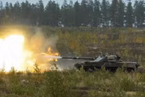 Việt Nam sẽ mua xe tăng bơi 2S25M Sprut-SDM1? 