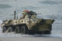 Bên trong xe bọc thép chở quân BTR-82A Nga có gì?