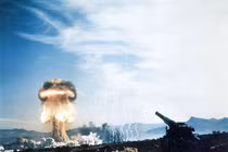 "Rợn tóc gáy" siêu pháo bắn đạn hạt nhân của Mỹ 