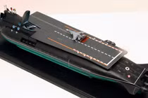 Kinh dị tàu ngầm sân bay của Hải quân Liên Xô