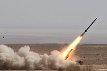 Theo dõi Quân đội Iran tập trận bắn tên lửa ồ ạt