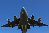 Sức mạnh ghê gớm máy bay C-17 phục vụ Obama thăm VN