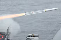 Soi dàn tên lửa phòng không đáng sợ trên tàu chiến Mỹ