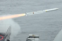 Soi dàn tên lửa phòng không đáng sợ trên tàu chiến Mỹ