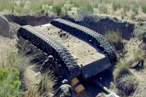 Chùm ảnh muôn vẻ tai nạn xe tăng khắp thế giới