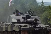 Dự đoán siêu vũ khí BAE System chào hàng Việt Nam