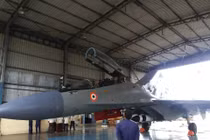 Ảnh máy bay Su-30 lần đầu bay cùng siêu tên lửa BrahMos