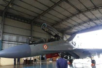 Ảnh máy bay Su-30 lần đầu bay cùng siêu tên lửa BrahMos