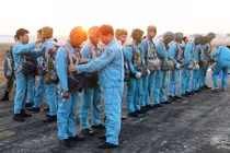 Đặc nhiệm chống khủng bố Việt Nam tập nhảy dù