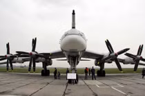 Bật mí chỗ ngồi phi hành đoàn lái “quái vật” Tu-95MS Nga