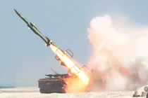 Myanmar bất ngờ lộ diện tên lửa phòng không SA-6