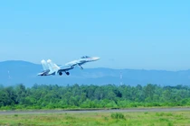 Chiêm ngưỡng tiêm kích Su-27/30 Việt Nam đồng loạt xuất kích
