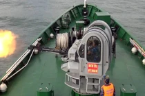 Mục kích tàu Cảnh sát biển Việt Nam bắn súng, pháo