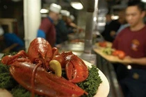 Khám phá thú vị bữa ăn của binh sĩ các nước