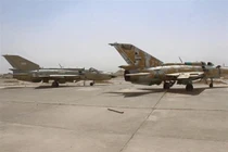 Điêu tàn căn cứ không quân mà Iraq dùng để đánh IS