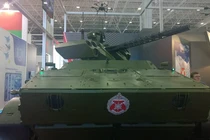 Hãi hùng robot chiến đấu lớn nhất thế giới của Nga