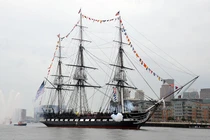 Kinh ngạc: Hải quân Mỹ vẫn dùng tàu chiến...219 năm tuổi