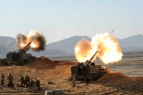 Mãn nhãn Quân đội Triều Tiên bắn pháo dữ dội 