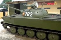 Thăm đơn vị xe tăng lội nước bảo vệ đảo Phú Quốc