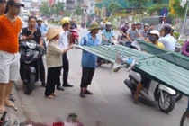 CSGT ra quân dẹp xe xích lô sau vụ bé trai bị tôn cứa cổ