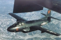 Ảnh màu hiếm chiến đấu cơ Mỹ trong CT Triều Tiên (2)